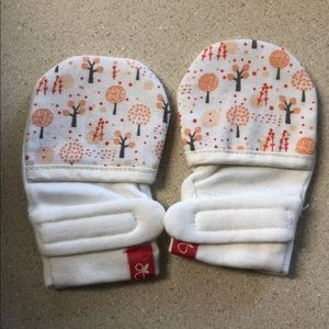 Baby mittens